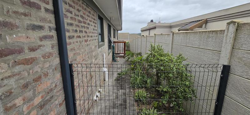 3 Bedroom Property for Sale in Reebok Western Cape